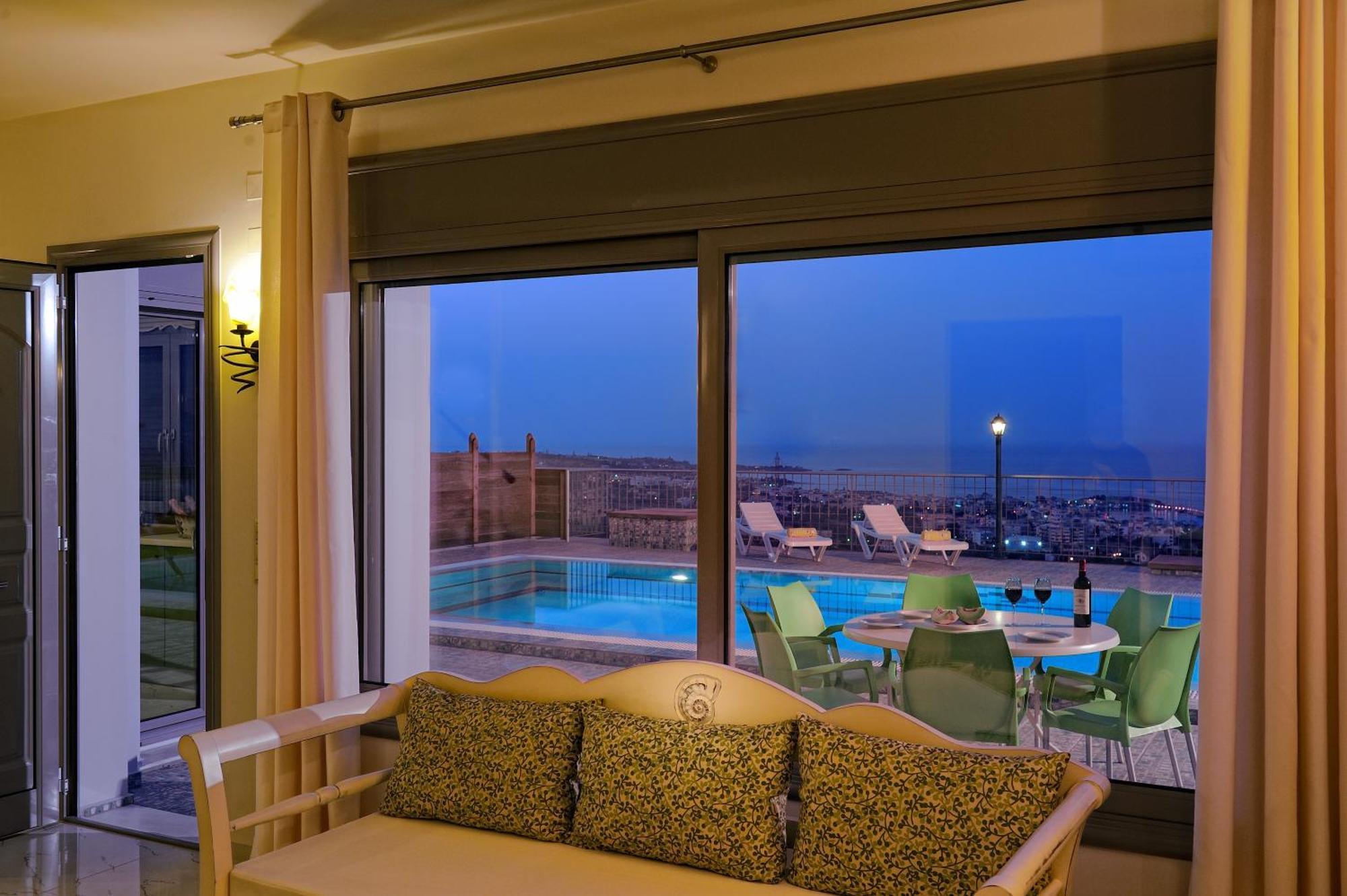Villa Danae Villas *