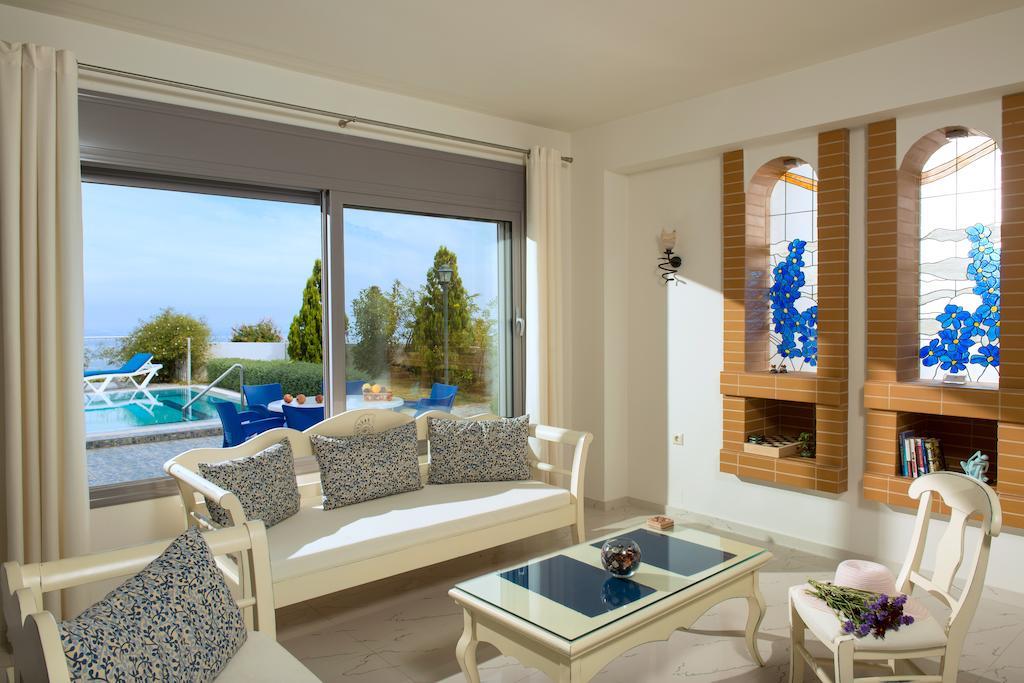 Villa Danae Villas *