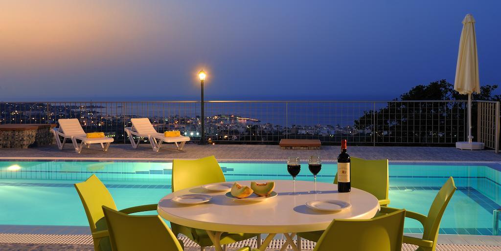 Villa Danae Villas *